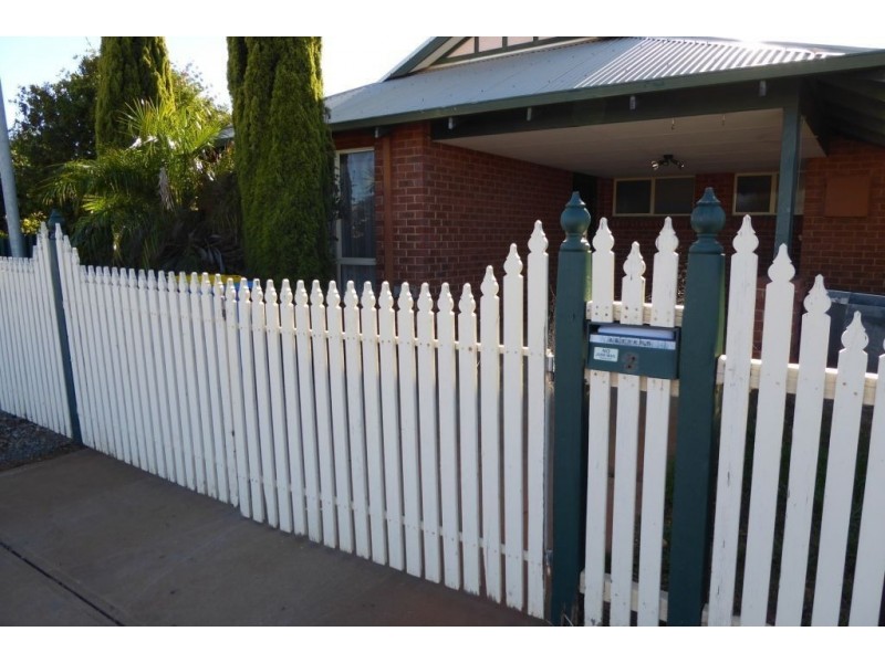 2/13E Hare Street, Mullingar WA 6430
