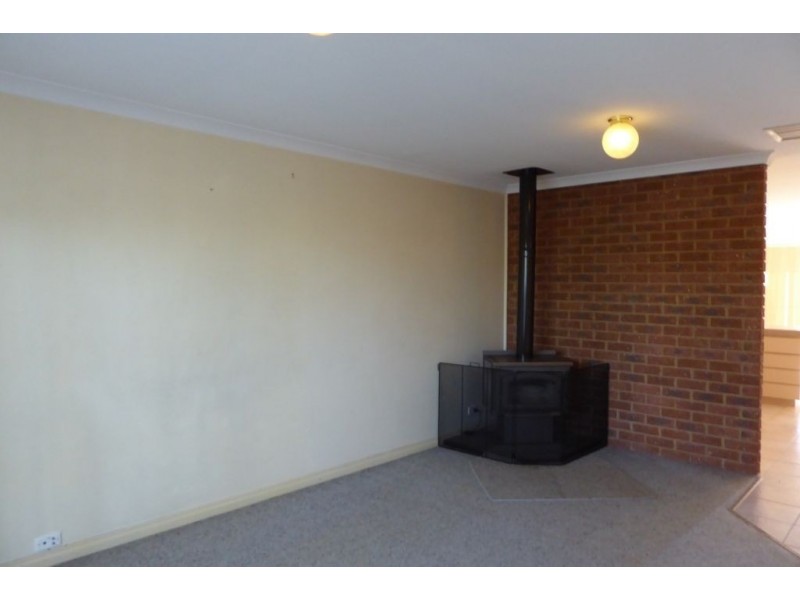 2/13E Hare Street, Mullingar WA 6430