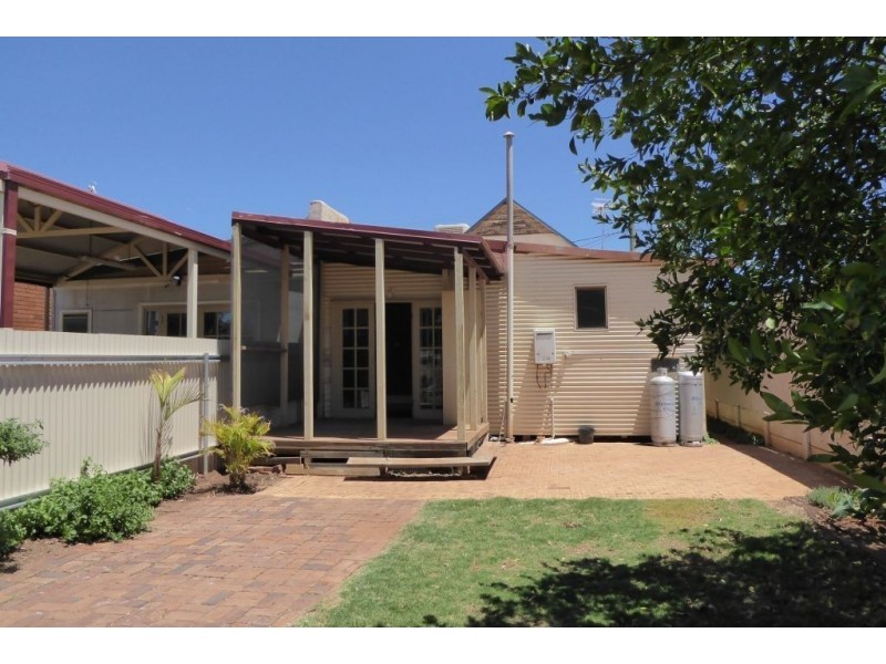 25 Hanbury Street, Kalgoorlie WA 6430