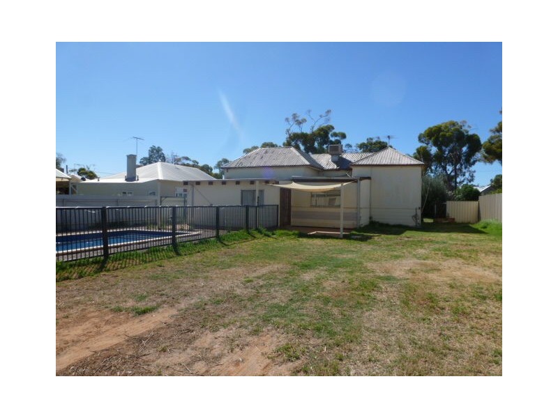 33 Addis Street, Lamington WA 6430