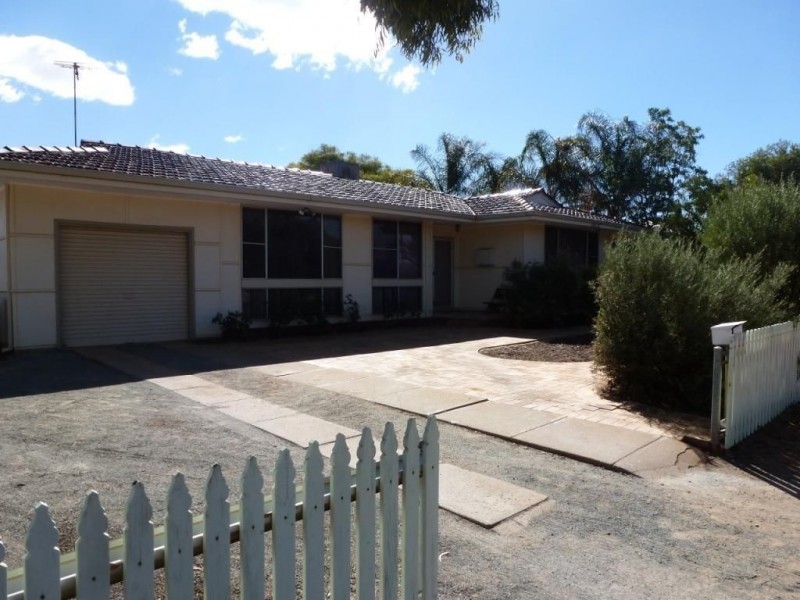 116 Ward Street, Lamington WA 6430