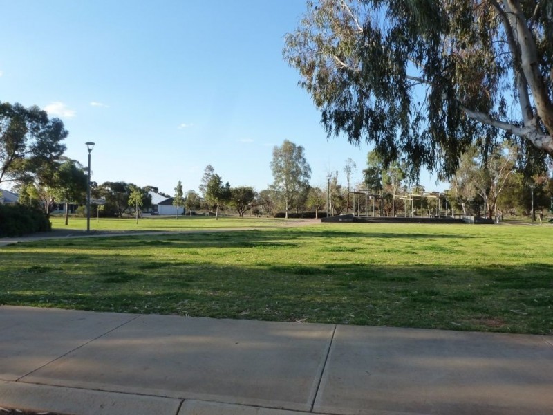 1/4 Tali Mews, Karlkurla WA 6430