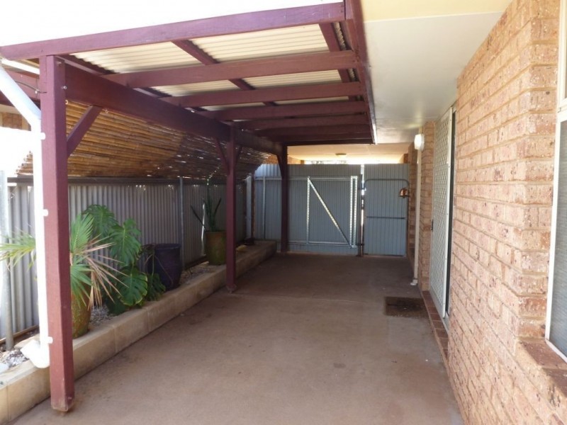 8A Paddington Drive, Hannans WA 6430