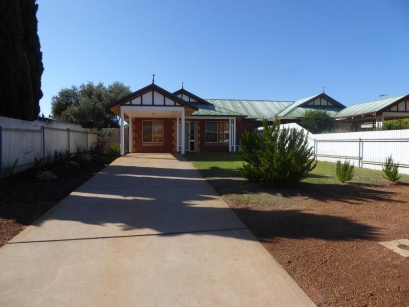 41B Davyhurst Drive, Hannans WA 6430