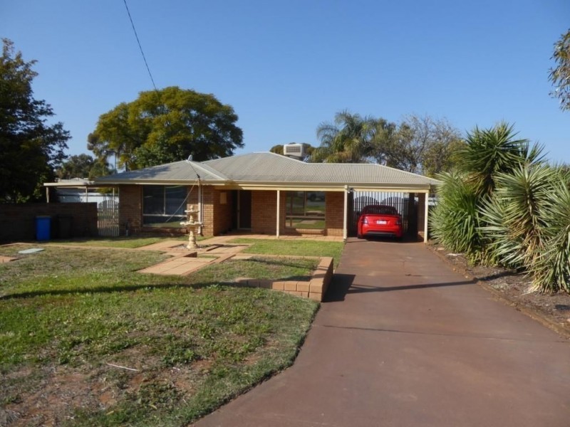 10 Compton Court, Hannans WA 6430