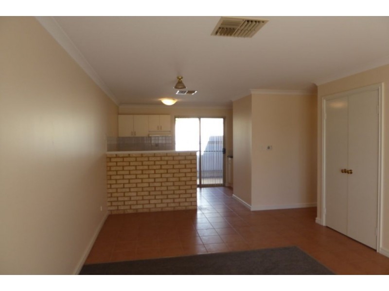 3/2 Cheetham Street, Kalgoorlie WA 6430