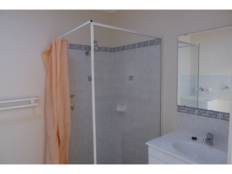 3/2 Cheetham Street, Kalgoorlie WA 6430