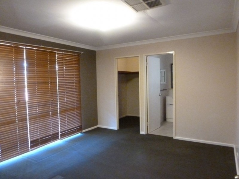 31 Burkett Drive, Hannans WA 6430