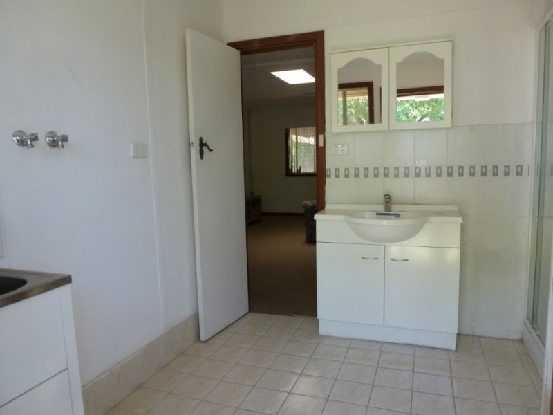 4/319 Collins Street, Lamington WA 6430