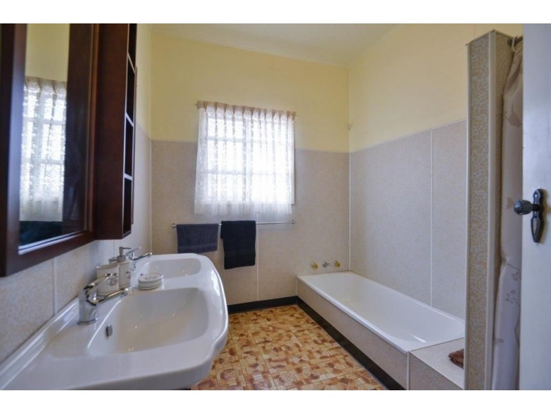 41 Ward Street, Lamington WA 6430