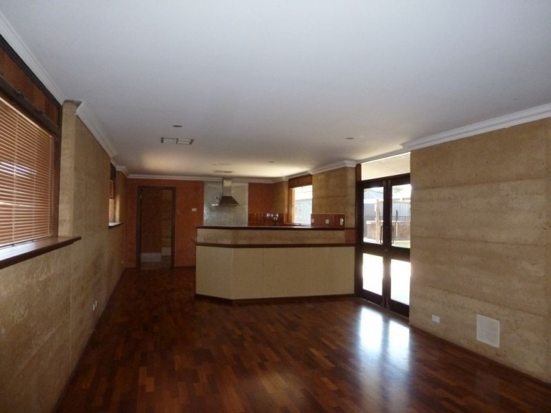 23 Evans Street, Boulder WA 6432