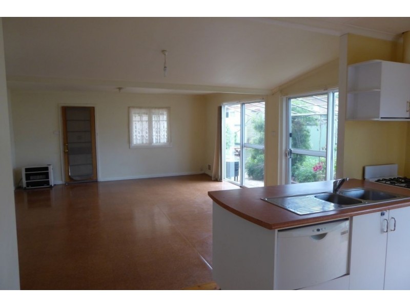 30 Varden Street, Lamington WA 6430