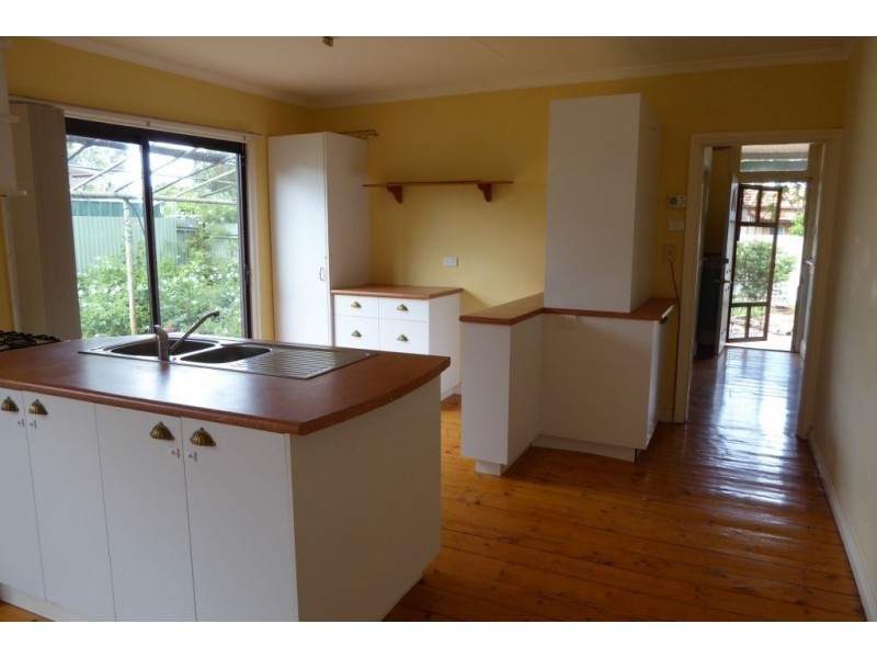 30 Varden Street, Lamington WA 6430