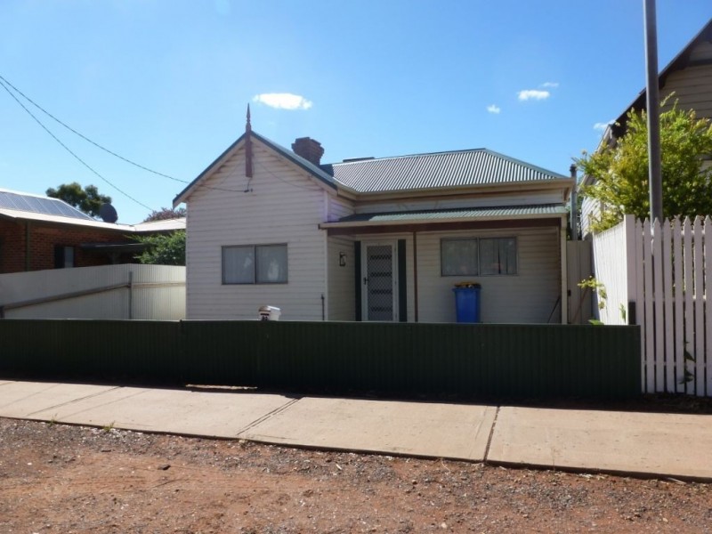 90 Macdonald Street, Kalgoorlie WA 6430