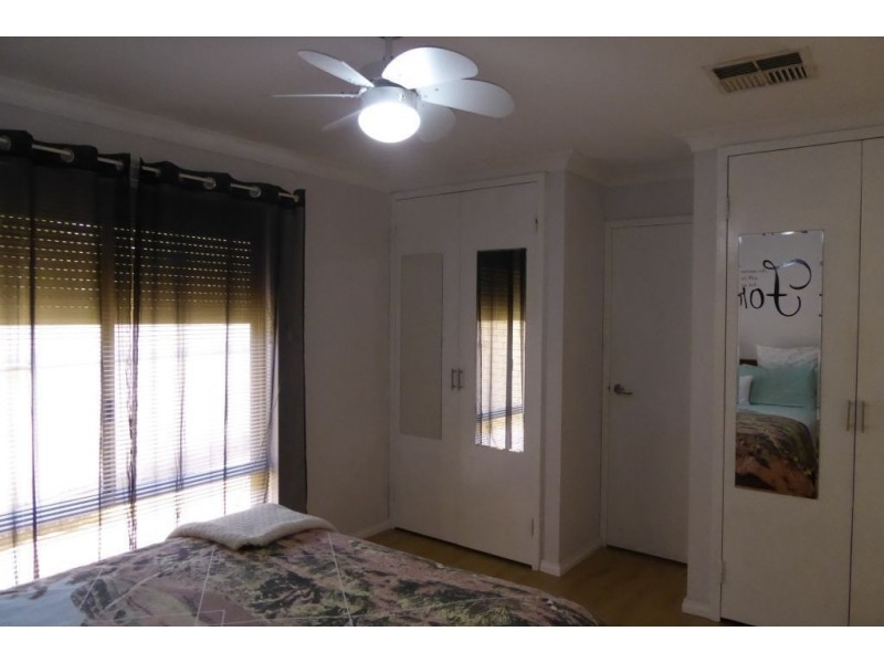 16B Jarvis Place, Hannans WA 6430