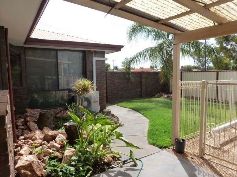 25 Shaw Street, West Lamington WA 6430