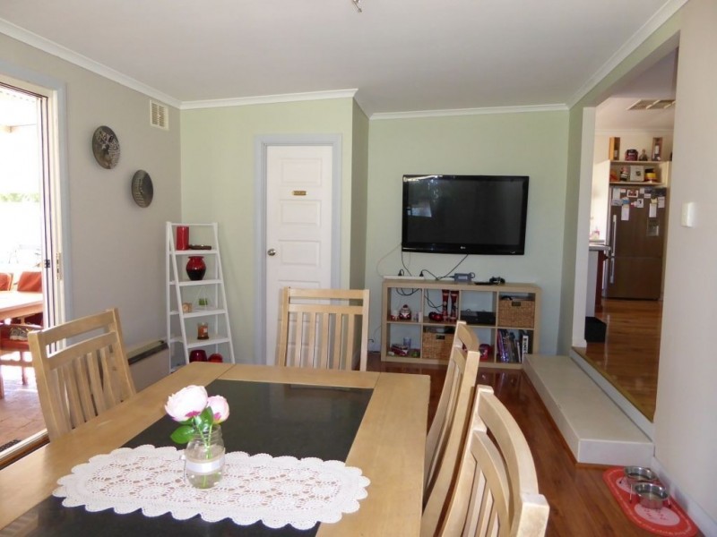 10 North Terrace, Boulder WA 6432