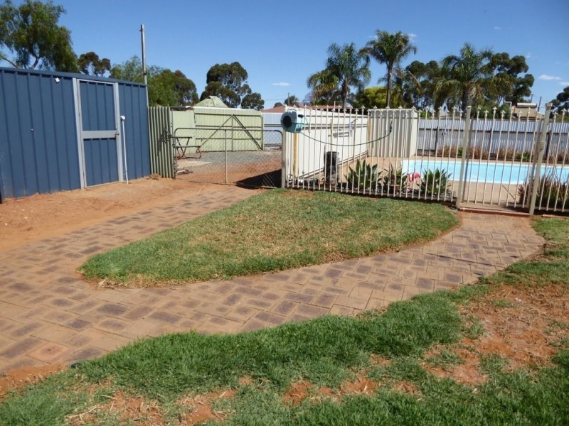 10 North Terrace, Boulder WA 6432