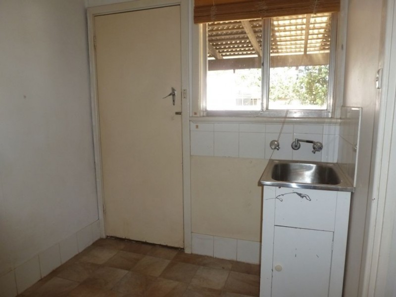 3/130 Moran Street, Boulder WA 6432