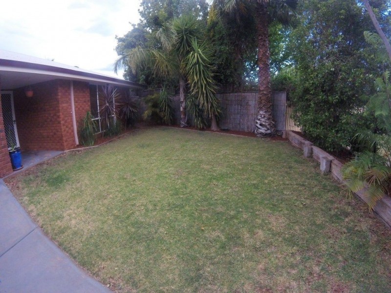 5B Kookynie Close, Hannans WA 6430