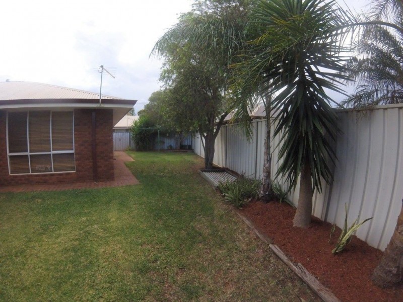 5B Kookynie Close, Hannans WA 6430