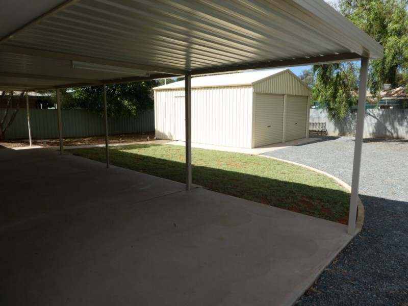 16 Joyce Drive, Boulder WA 6432