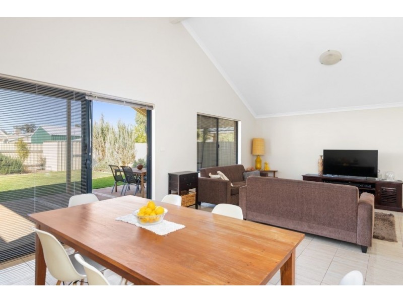 133A Campbell Street, Lamington WA 6430