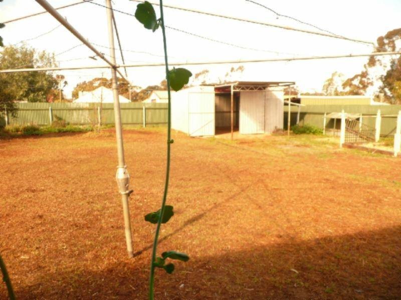 101 Sylvester Street, Coolgardie WA 6429