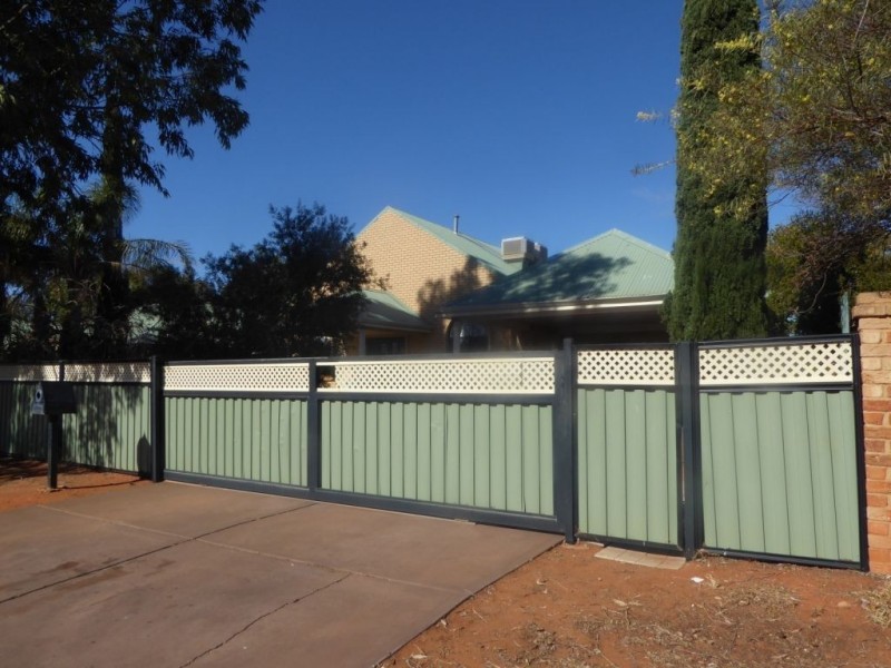 4 Rainsford Loop, Boulder WA 6432