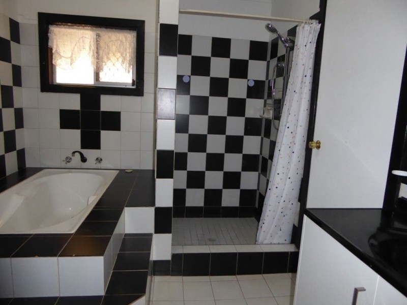 88 Killarney Street, Hannans WA 6430