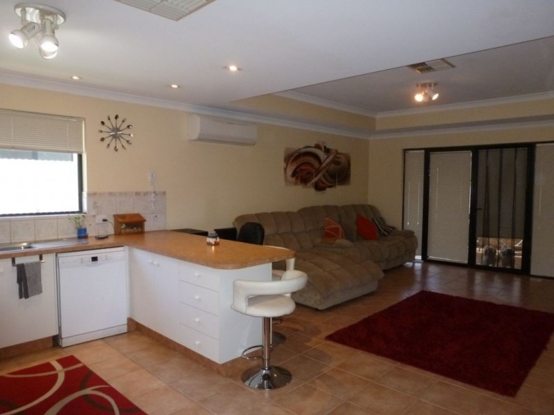 2/7 Rourke Cove, Somerville WA 6430