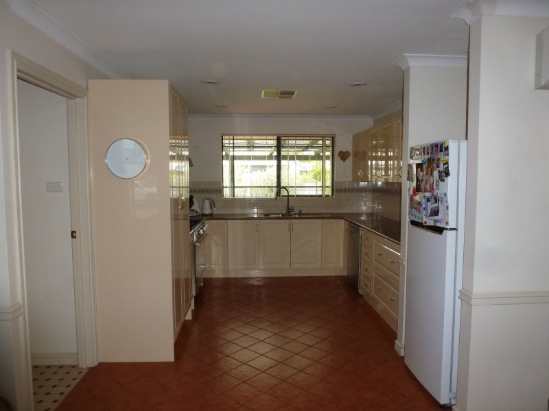 5 Tindals Crescent, Hannans WA 6430