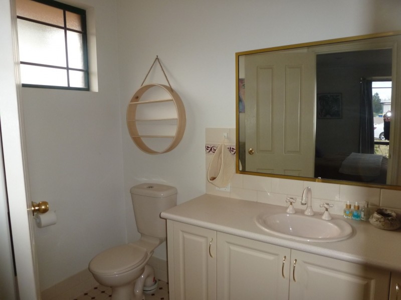 5 Tindals Crescent, Hannans WA 6430