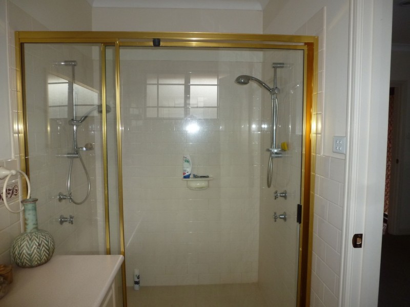 5 Tindals Crescent, Hannans WA 6430