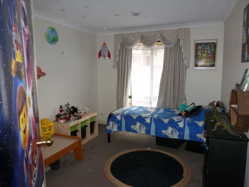 5 Tindals Crescent, Hannans WA 6430