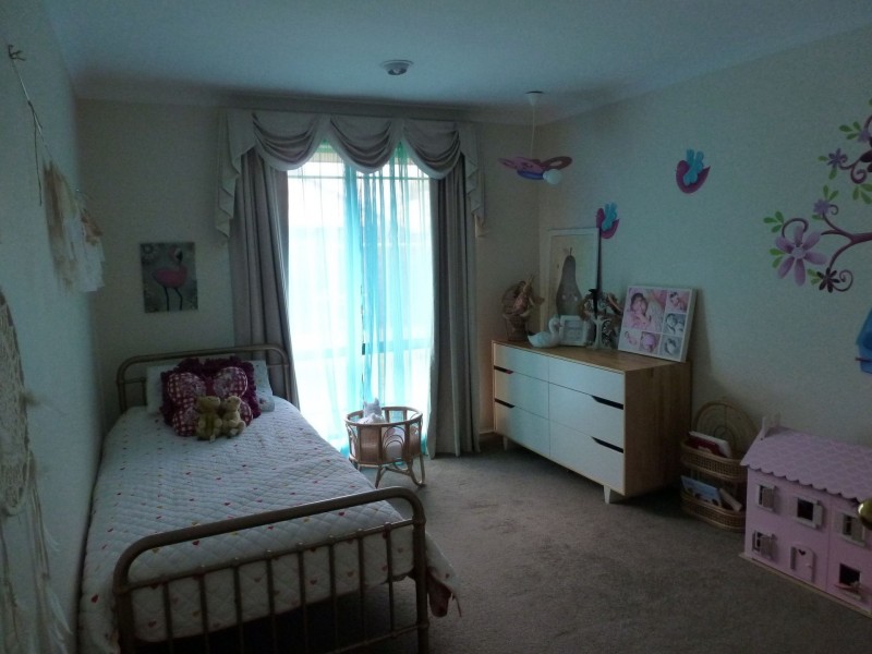 5 Tindals Crescent, Hannans WA 6430