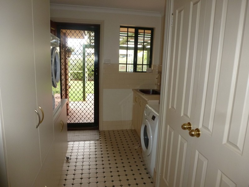 5 Tindals Crescent, Hannans WA 6430