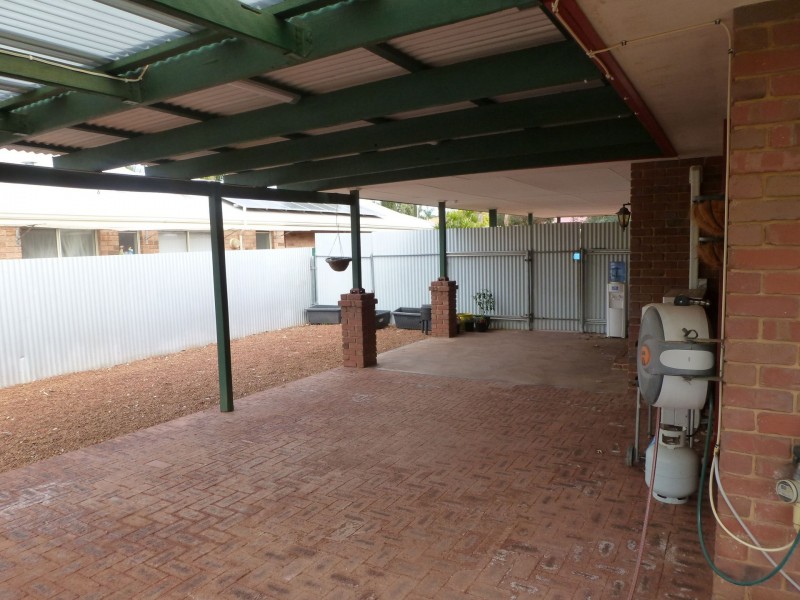 5 Tindals Crescent, Hannans WA 6430