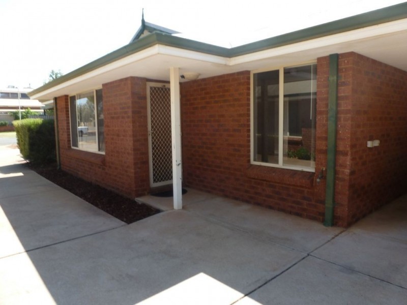 1/100 Piesse Street, Boulder WA 6432