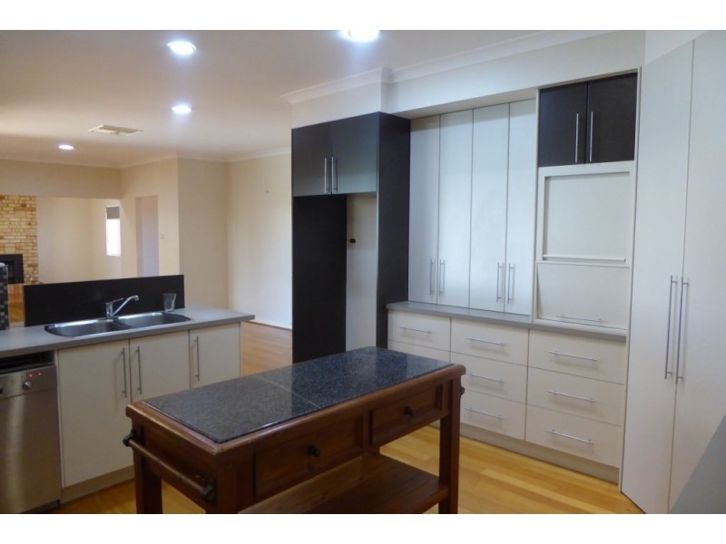 7 Gwalia Close, Hannans WA 6430