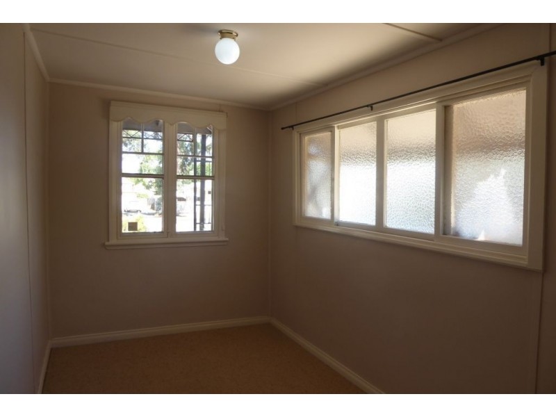 30 Addis Street, Lamington WA 6430