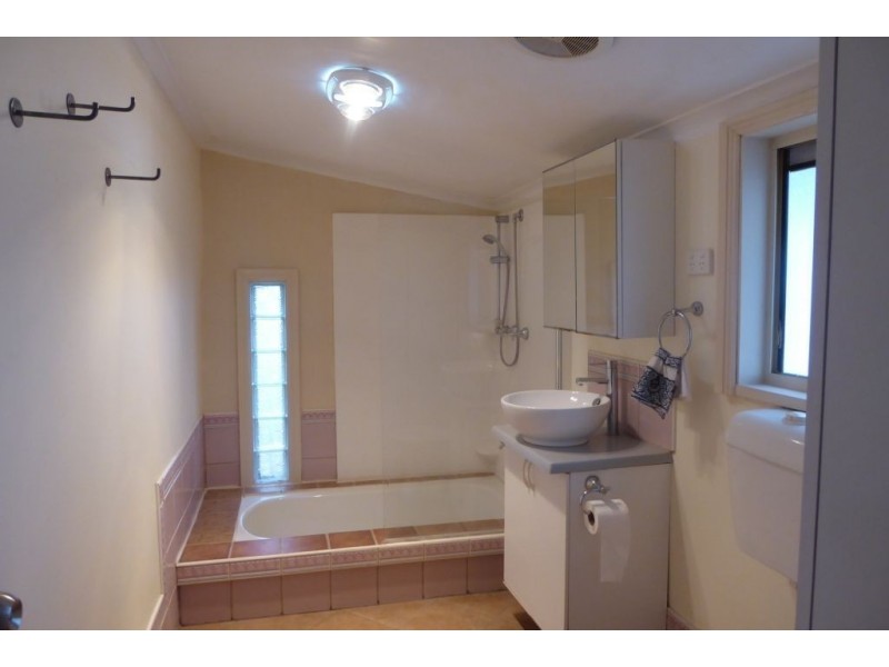 9 Hanbury Street, Kalgoorlie WA 6430