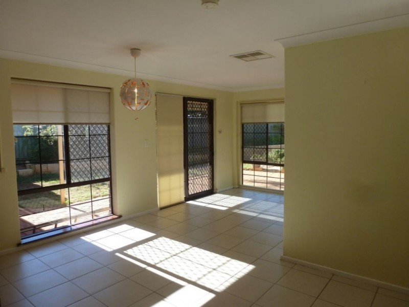 15 Bennetts Place, Hannans WA 6430