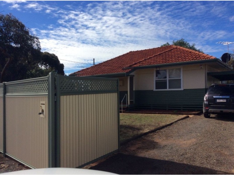 9 Maxwell Street, South Kalgoorlie WA 6430