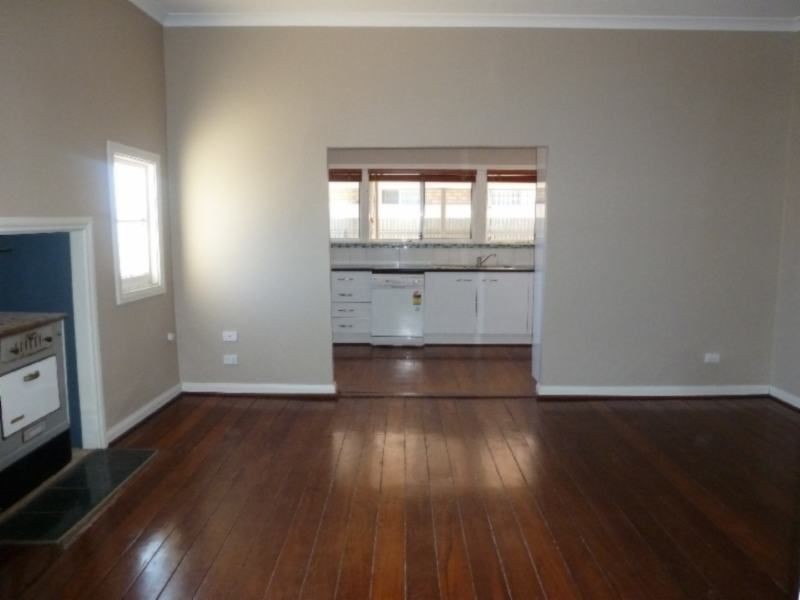 3 Rosenberg Crescent, Kalgoorlie WA 6430