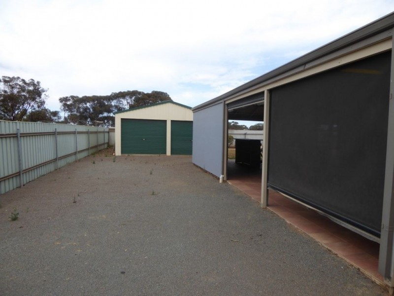 35 Cavalier Crescent, Boulder WA 6432