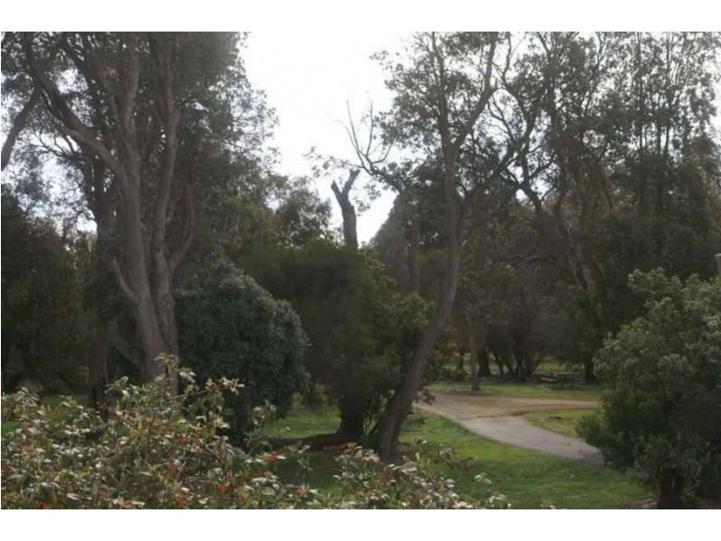 1551 Pt Nepean Road, Rosebud West VIC 3940