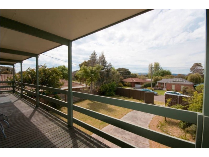 52 Cootamundra Ave, Rosebud West VIC 3940