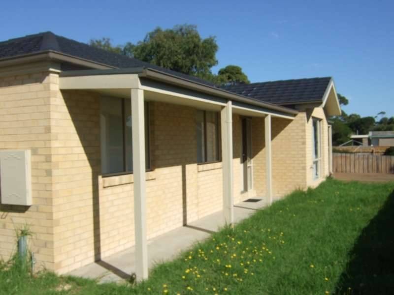 2/48 Whitehead Grove, Rosebud West VIC 3940