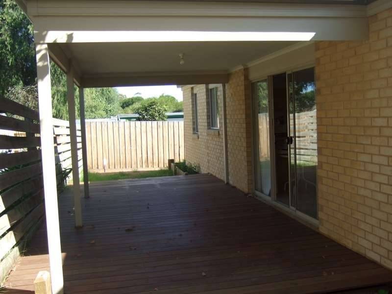 2/48 Whitehead Grove, Rosebud West VIC 3940